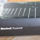 Henning Mankell: Pyramidi, Otava 2002. 1p. 492 s. Crime Club - pikkukuva 2
