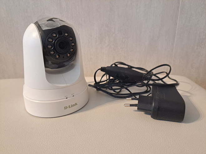 D-Link DCS-5020L Pan/Tilt Wi-Fi -valvontakamera