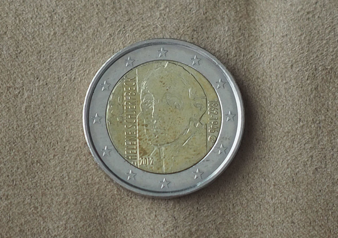 2 EUR Helene Schjerfbeck 2012