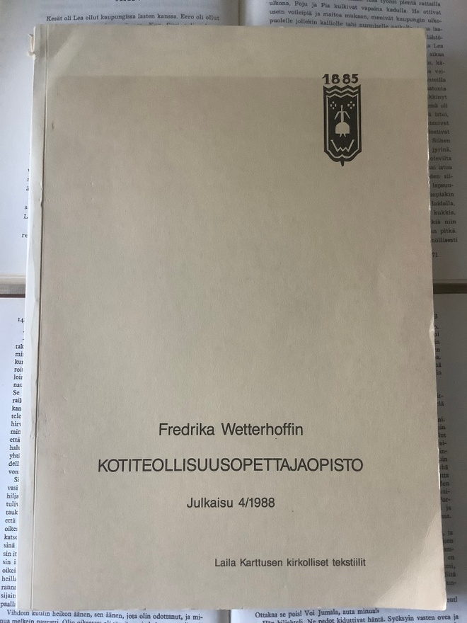 Laila Karttusen kirkolliset tekstiilit (nid.)