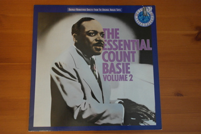 Count Basie:The Essential Count Basie Volume 2.LP.