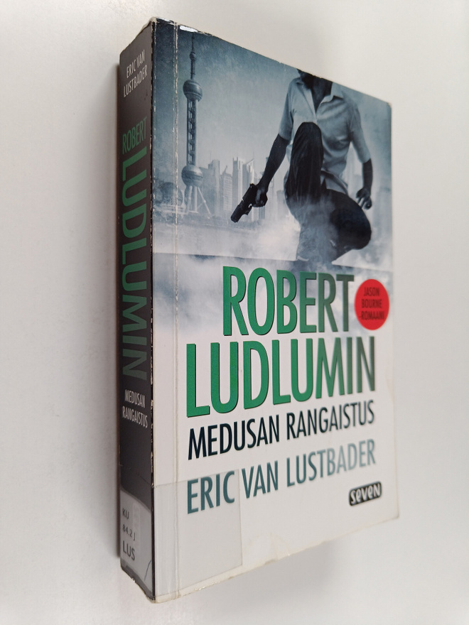 Eric Van Lustbader : Robert Ludlumin Medusan rangaistus