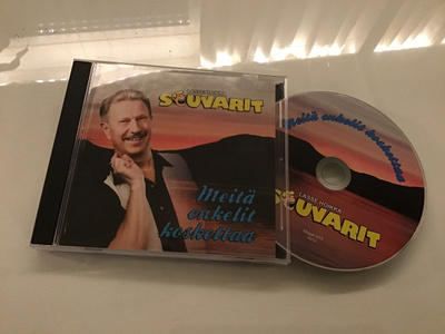 Souvarit . Meitä enkelit koskettaa CD