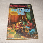 3 etsivää ja kultainen vyö -nid - pikkukuva 1
