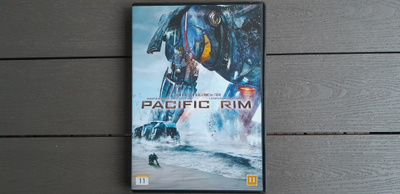 DVD: Pacific Rim (Charlie Hunnam, Ron Perlman 2013)