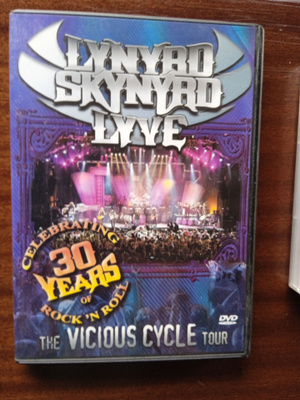 DVD- MUSIIKKI LEVY: LYNYRD SKYNYRD: LIVE