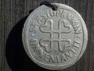 Onnenlantti. Hopeavärinen. Halkaisija - 27 mm. Hyväkuntoinen
