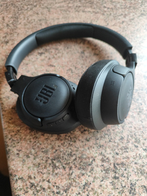 JBL Tune 775 NC