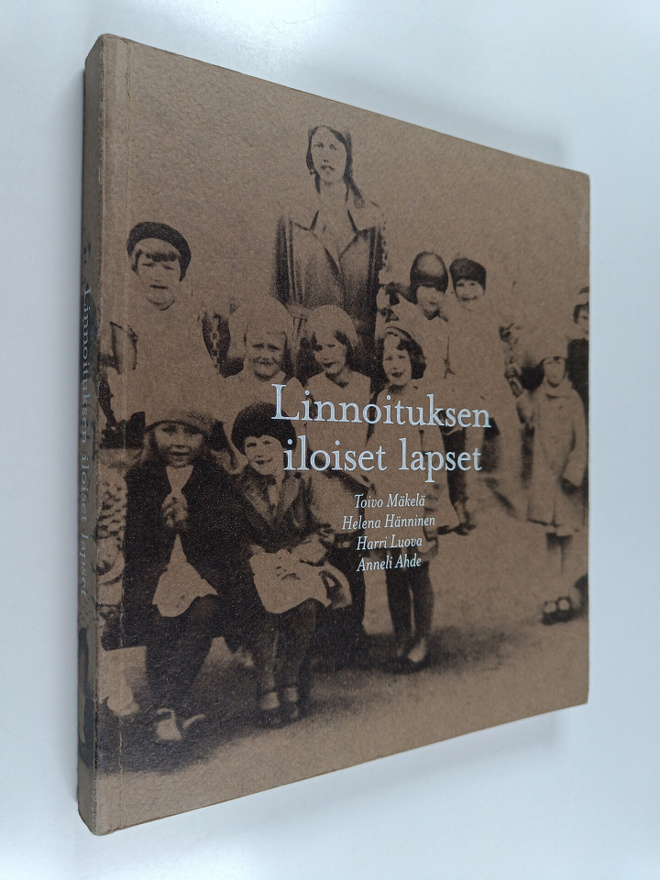 Linnoituksen iloiset lapset