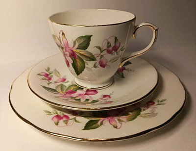 Tea Trio - Fuchsia astiasto