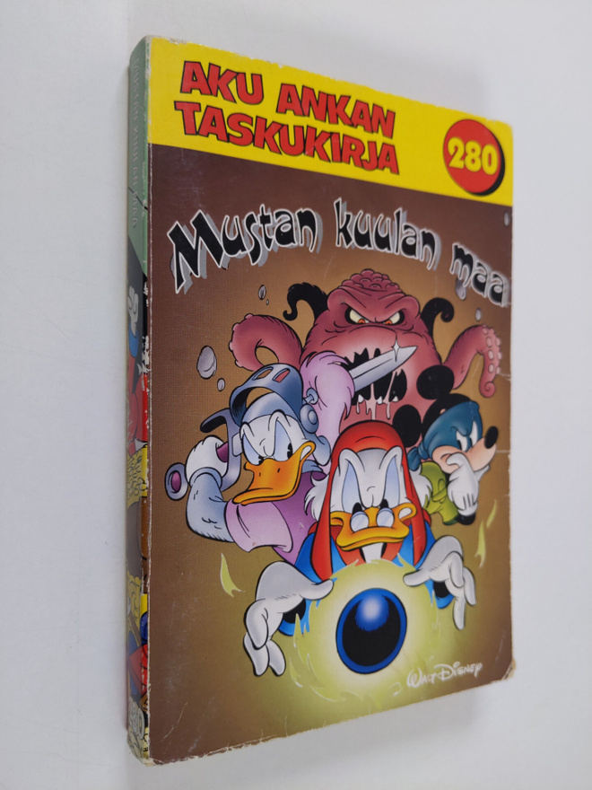 Walt Disney : Mustan kuulan maa