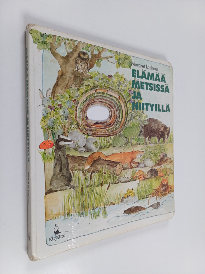 Margret Lochner : Elämää metsissä ja niityillä