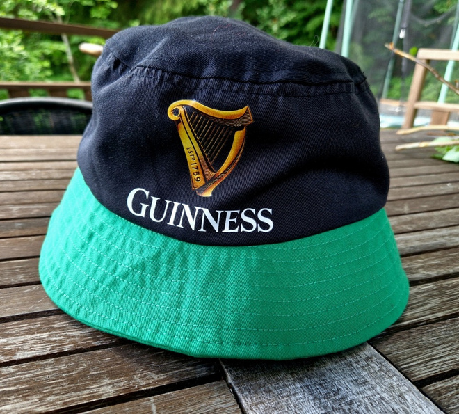 Guinness Olut Kalstajahattu.UUSI