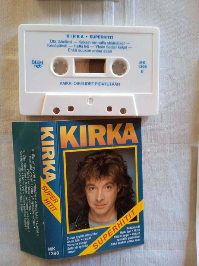 C- KASETTI: KIRKA : SUPER HITIT