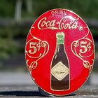 Coca - Cola Kuuluisa Vanha mainos. Halkaisija - 28 mm. - pikkukuva 3