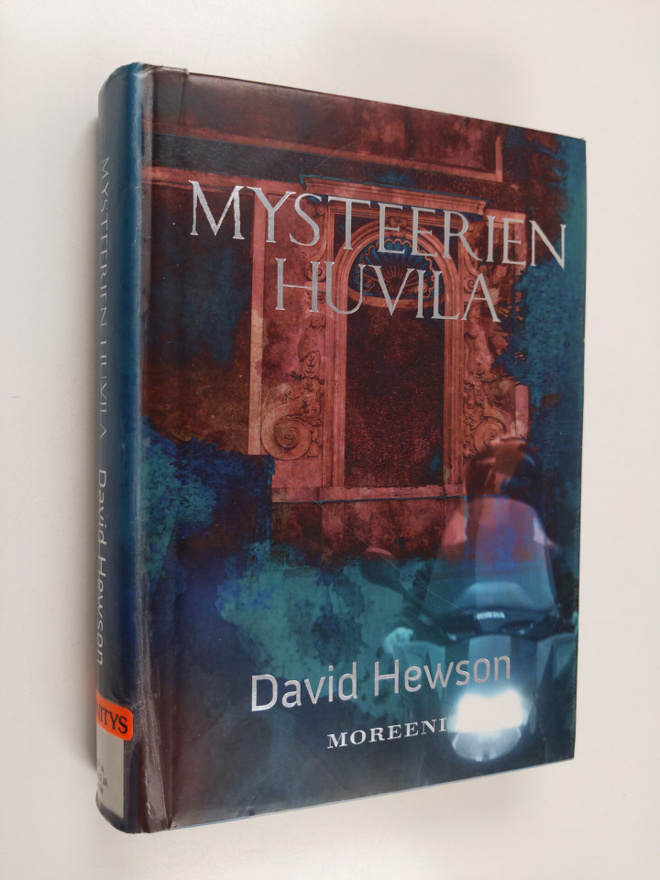 David Hewson : Mysteerien huvila