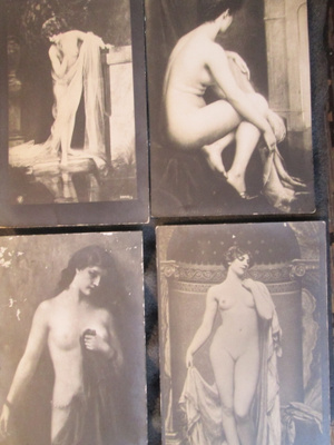 neljä vintage pin-up postikorttia - 1900-luku alku