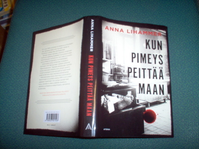 Anna Lihammer: Kun pimeys peittää maan (1.p.2015) Sis.pk:t