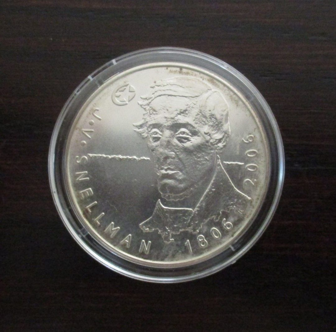 10€  HOPEINEN JUHLARAHA J.V SNELLMAN 2006