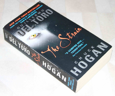 Guillermo Del Toro & Chuck Hogan: The Strain
