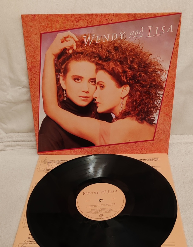 Wendy & Lisa lp