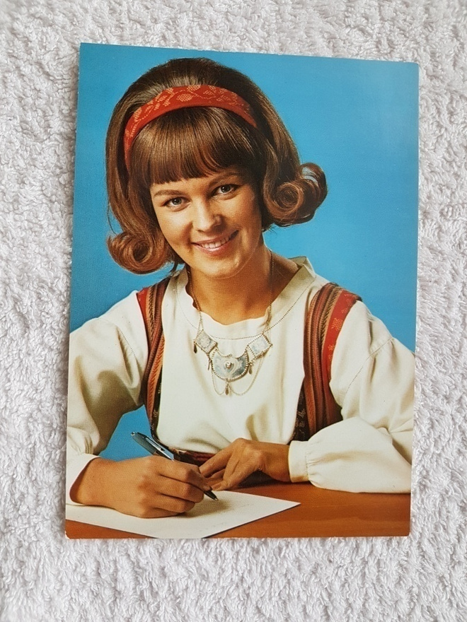 1969-1973 Paula-tyttö Mervi Salonen Postikortti*