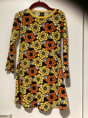 Metsola tyttöjen mekko 110/116