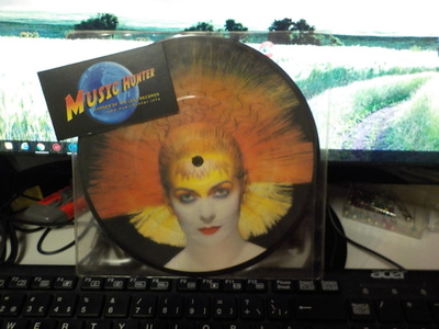 Toyah - Thunder In The Mountains UK -81 EX+ 7" KUVALEVY