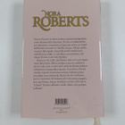 Nora Roberts : Jotain vanhaa - pikkukuva 2