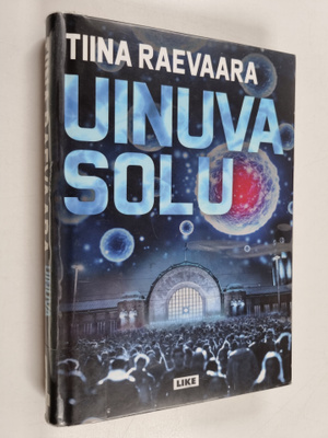 Tiina Raevaara : Uinuva solu