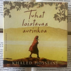 Khaled Hosseini - Tuhat loistavaa aurinkoa (äänikirja, CD) - pikkukuva 1