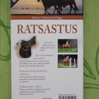 Moira C. Harris ja Lis Clegg: RATSASTUS - pikkukuva 2