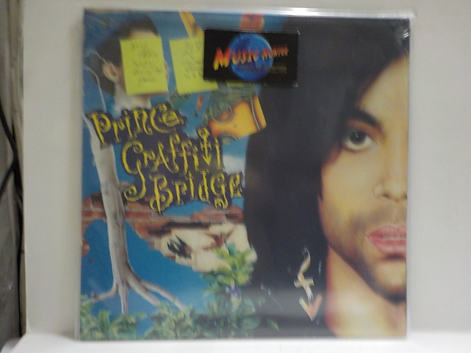 PRINCE - GRAFFITI BRIDGE M-/EX+ 1. EU PAINOS 1990 2LP