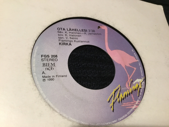 Kirka Ota lähellesi Single 1990