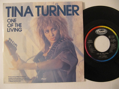 Tina Turner One Of The Living 7" sinkku