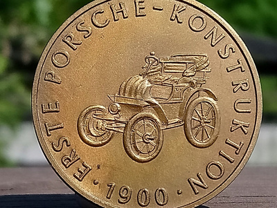Porsche Ronssivärinen kolikko. Kapselissä. Vuodelta 1964.