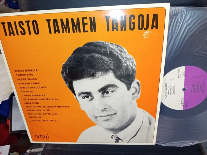 LP Taisto Tammen tangoja ( SIS POSTIKULU  )
