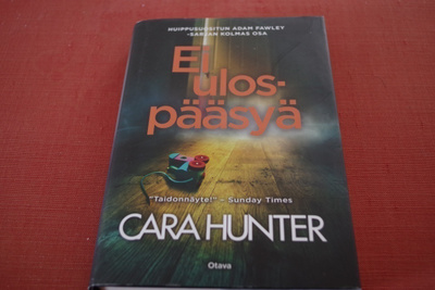 Cara Hunter: Ei ulospääsyä (2022)