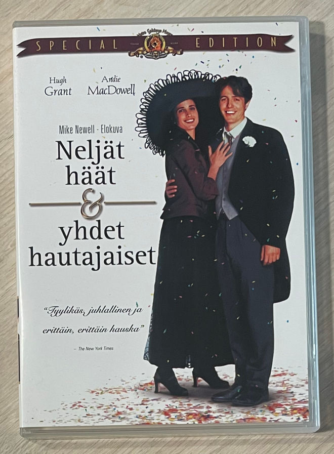 Neljät häät ja yhdet hautajaiset (1994) Hugh Grant (2DVD)