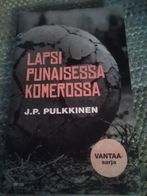 J. P. Pulkkinen: Lapsi punaisessa komerossa