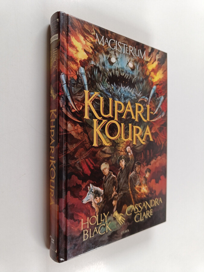 Holly Black ym. : Kuparikoura