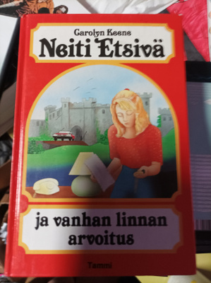 Neiti etsivä ja vanhan linnan arvoitus