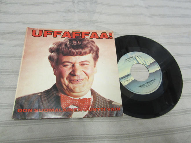 Heikki Kinnunen – Uffaffaa / Oon Suomalainen Juntti Vaan