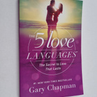 Gary Chapman : The 5 love languages : the secret to love ... - pikkukuva 1