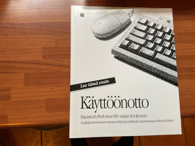 Macintosh käyttöohje Performa 600-sarja