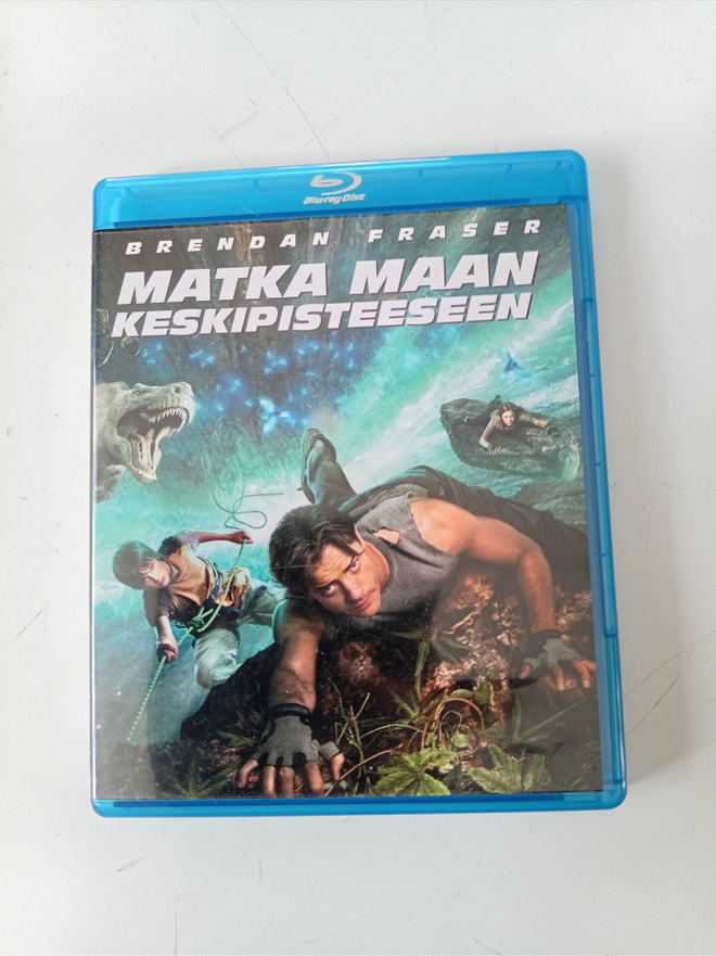 Matka maan keskipisteeseen