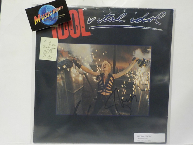 BILLY IDOL - VITAL IDOL M-/EX+ LP + BILLY + STEVE NIMMARIT