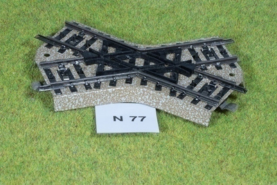 #N77 Märklin risteys 5211