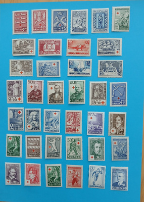 Suomalaisia postituoreita merkkejä eri vuosilta 38 kpl **: