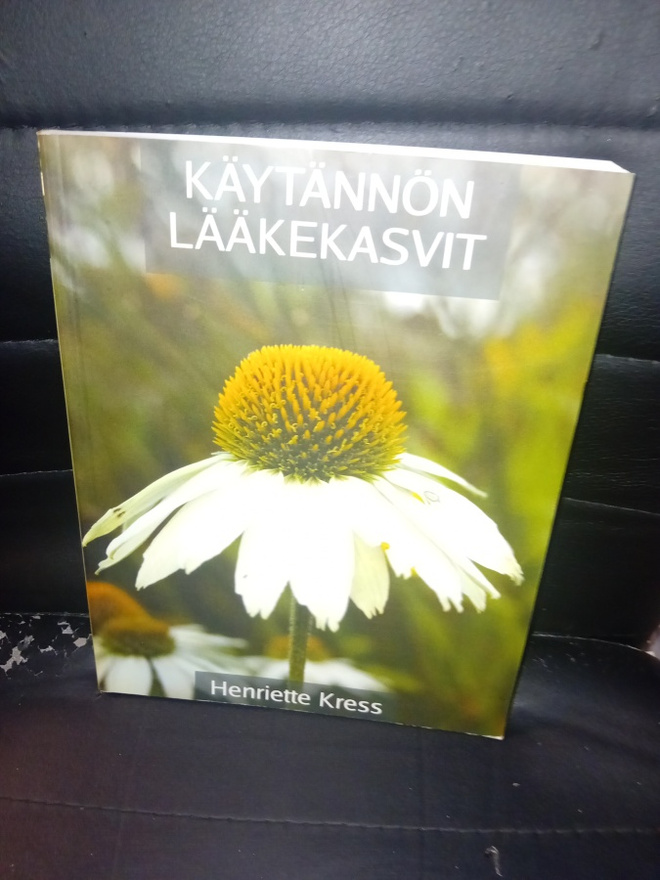 Kress : Käytännön lääkekasvit ( SIS POSTIKULU  )